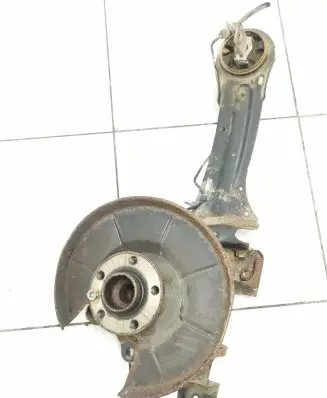 Volvo V70 Rear wheel hub spindle/knuckle 6g915a968 6g912k316a