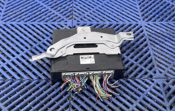 Toyota Auris E180 Other control units/modules 8968102030 MB2850001812