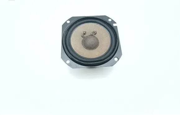 Front door high frequency speaker