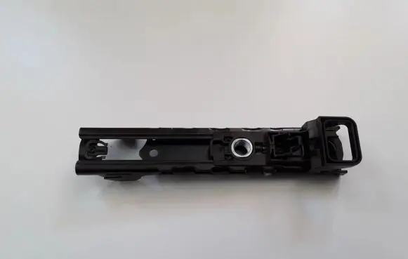 Volkswagen Tiguan Seat belt height adjuster 4M0857819