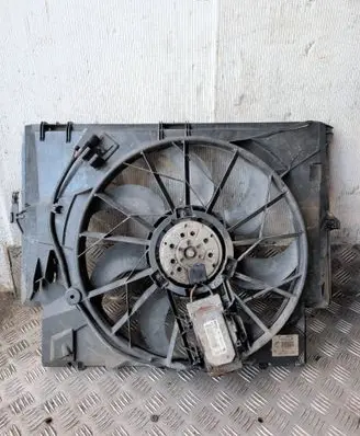 BMW 3 E90 E91 Electric radiator cooling fan 0130303941 3213261 7801993