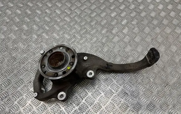 Mercedes-Benz CLS C257 Front wheel hub A2133324700