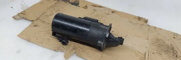 Volkswagen PASSAT B5 Starter motor 1005821478