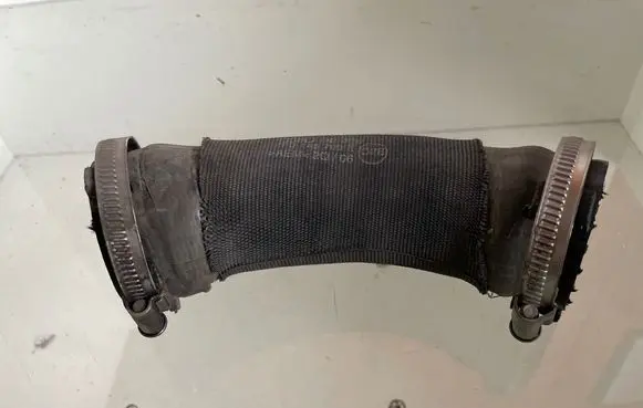 Audi A6 S6 C6 4F Intercooler hose/pipe 4F0145709E