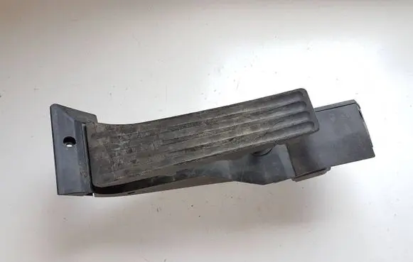 Land Rover Range Rover L322 Accelerator throttle pedal 6766930 35426766930