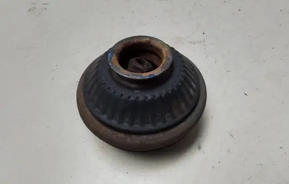 Opel Astra H Coil spring mount 13270705