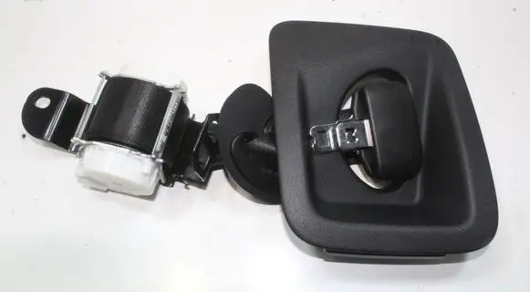 BMW X2 F39 Middle seatbelt (rear) 7441675