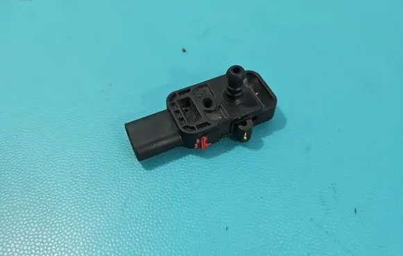 Alfa Romeo Stelvio Air pressure sensor 68302774AA IMPRK1596097