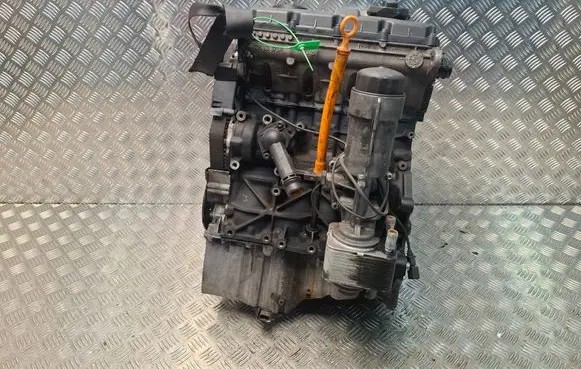 Volkswagen PASSAT B5 Engine S27705496 AWX