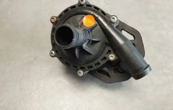 Mercedes-Benz B W246 W242 Electric auxiliary coolant/water pump 101556800C