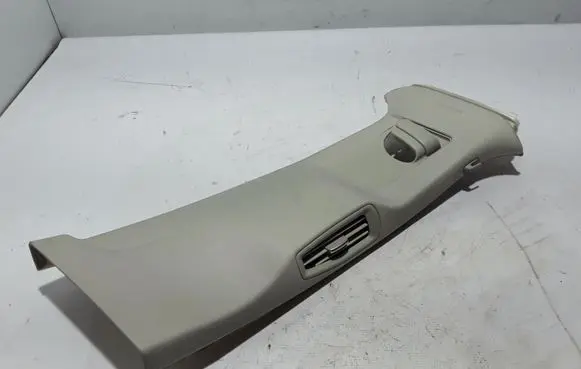 Volvo V60 (B) pillar trim (top) 31479220