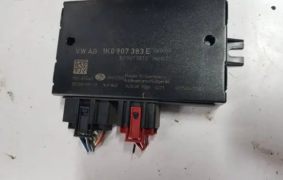 Volkswagen Golf VI Tow bar trailer control unit/module 1K0907383EIAUTOPI 1K0907383E