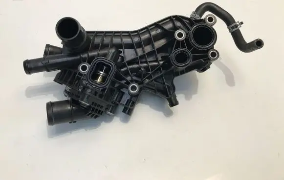Volvo XC40 Thermostat/thermostat housing 31439559