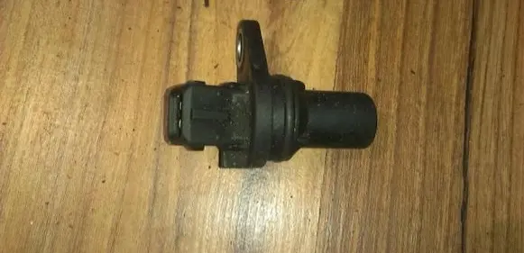 Ford Fiesta Camshaft position sensor 12K073A1D