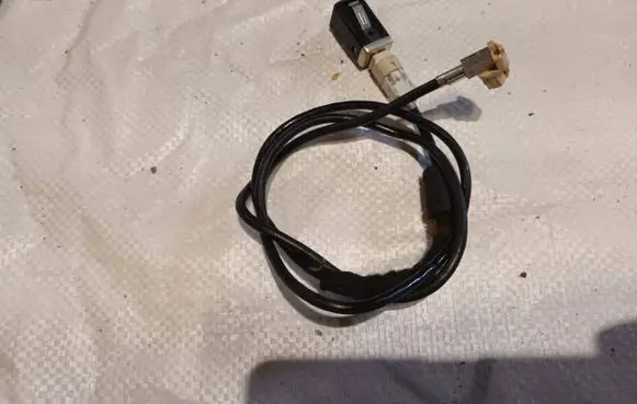 BMW 3 E92 E93 USB socket connector 9167196