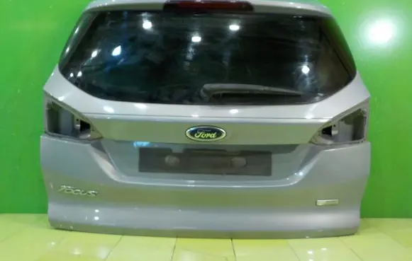 Ford Focus Tailgate/trunk/boot lid 18AB13 D7E71B0E29D14C47A9