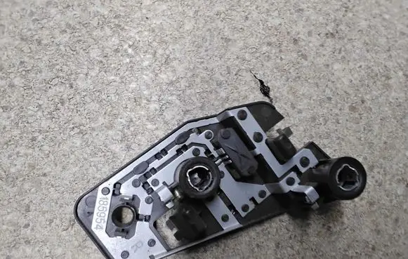 BMW 5 F10 F11 Tail light bulb cover holder 7344646