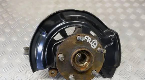 Toyota RAV 4 (XA40) Front wheel hub 4355042020 4321242081
