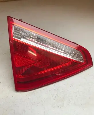 Audi A5 8T 8F Tailgate rear/tail lights 8T0945093