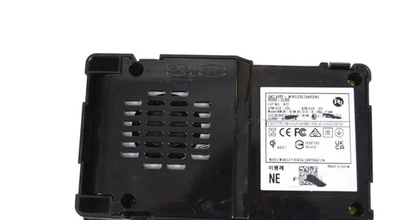 Hyundai Ioniq 5 Wireless charging module 95560GI000