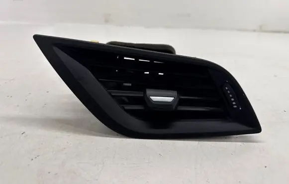 BMW 2 F44 Dashboard side air vent grill/cover trim 6823189 64226823189