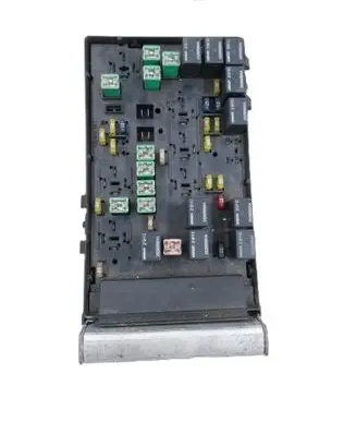Chrysler Voyager Fuse module P04869204AI