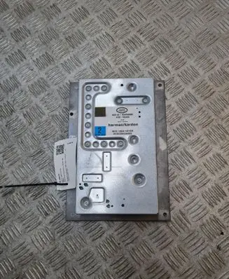 Land Rover Discovery 3 - LR3 Sound amplifier XQK500095