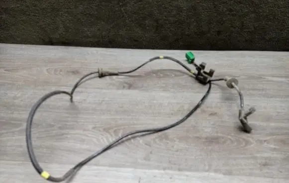 Volvo V70 ABS rear brake sensor 1071160383 3524257