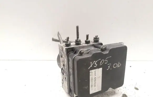 BMW X5 E53 ABS Pump 6768686
