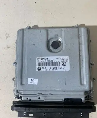 BMW 5 F10 F11 Engine control unit holder 8513161