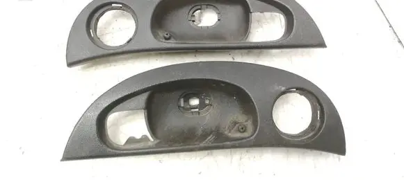 Alfa Romeo GT Front door cover/cap 735300210 735300209 99098106