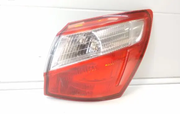 Nissan Qashqai Rear/tail lights 89503244