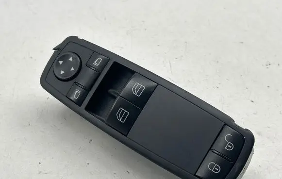 Mercedes-Benz B W245 Electric window control switch A1698206410 03728250