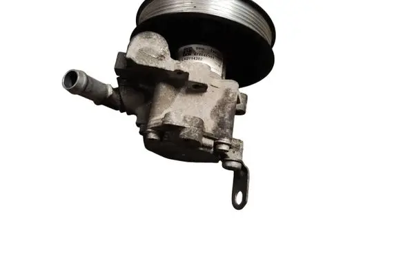 BMW X1 E84 Power steering pump 678045901 LH2114302 6780459