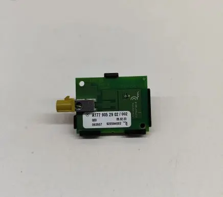 Mercedes-Benz EQS V297 Aerial antenna amplifier A1779052902