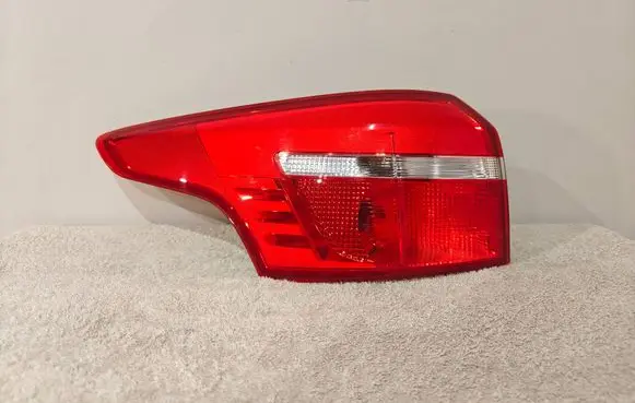 Ford Focus Rear/tail lights F1EB13405D FF1EB13405
