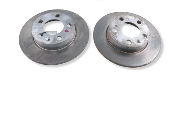 Volkswagen Golf IV Rear brake disc 