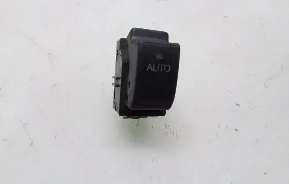 Chevrolet Aveo Electric window control switch