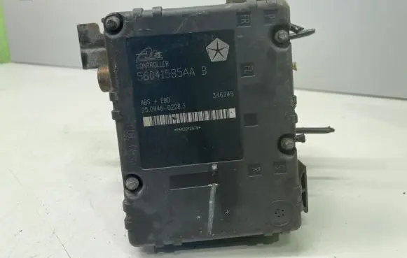 Jeep Cherokee III KJ ABS Pump 56041585AA
