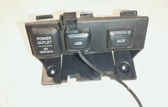 Honda Accord AUX in-socket connector 120WMAX