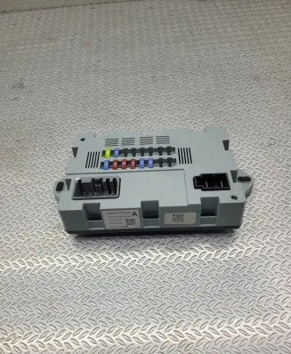 Jaguar XE Fuse module CPLA14Q073AA