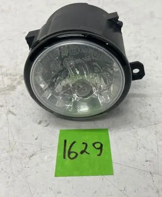 Nissan Leaf I (ZE0) Front fog light 89500181