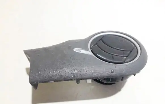 Hyundai i10 Dash center air vent grill 847600x900