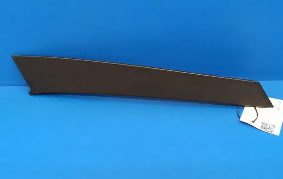 Mercedes-Benz C W203 Rear side glass trim 