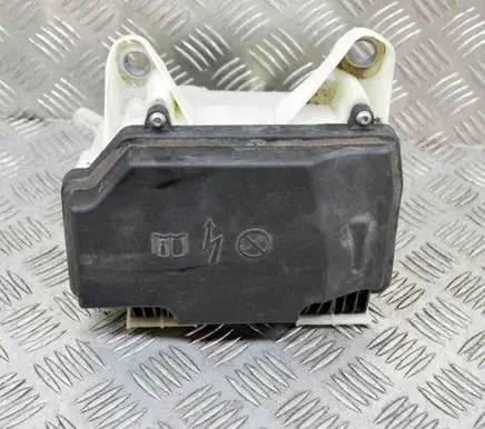 Mercedes-Benz C W205 Fuse box set A2055402428