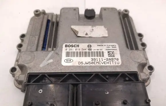 KIA Ceed Engine control unit/module 0281019544 391112A970 1039S59669