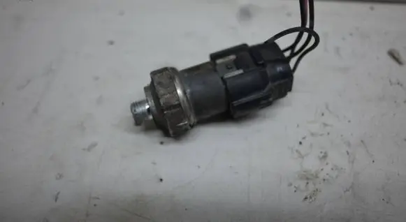Air conditioning (A/C) pressure sensor