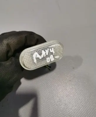 Toyota RAV 4 (XA30) Front fender indicator light