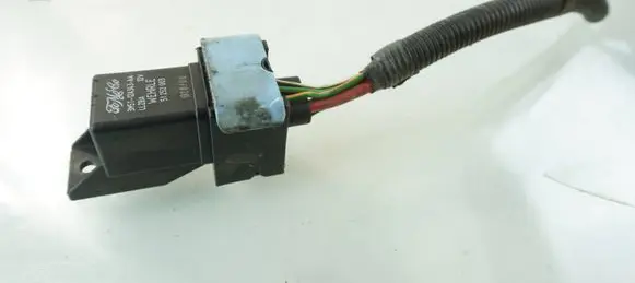 Volvo C30 Glow plug pre-heat relay 3M5T12A343AA