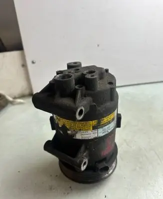 Renault Megane II Air conditioning (A/C) compressor (pump) 8200309193